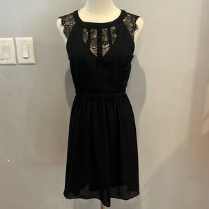 Gorgeous black and back lace dress